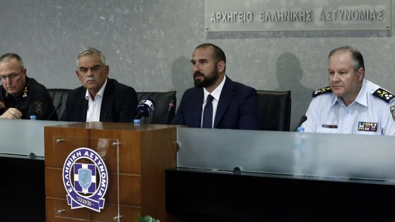 Τα μέτρα που πρέπει να λαμβάνουν οι πολίτες όταν πηγαίνουν για μπάνιο σύμφωνα με Τόσκα – Τζανακόπουλο